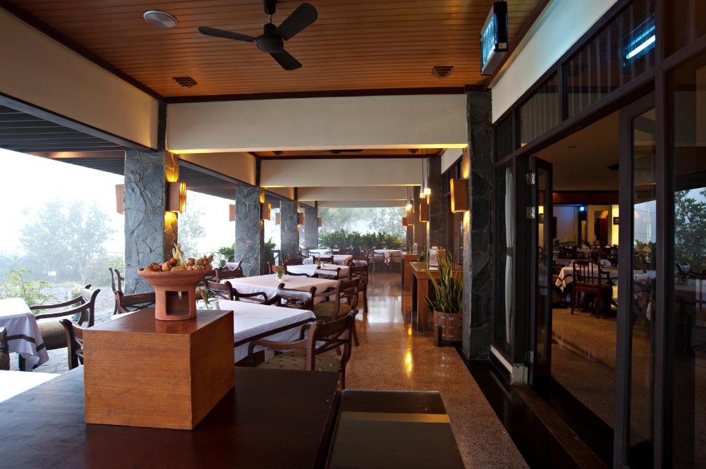 Restaurace v ubytování Puteri Gunung Hotel