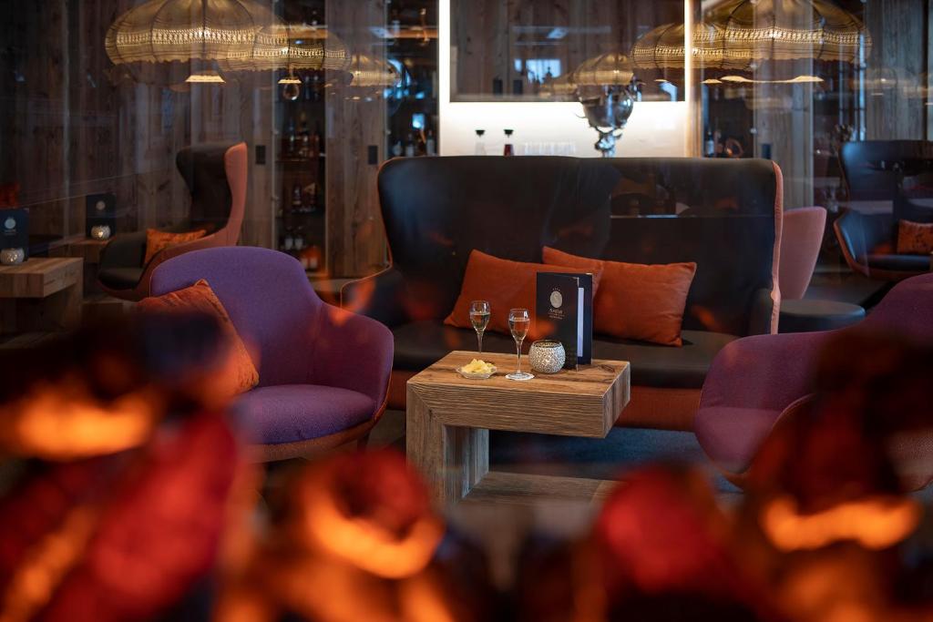 Posezení v ubytování Sunstar Hotel Klosters