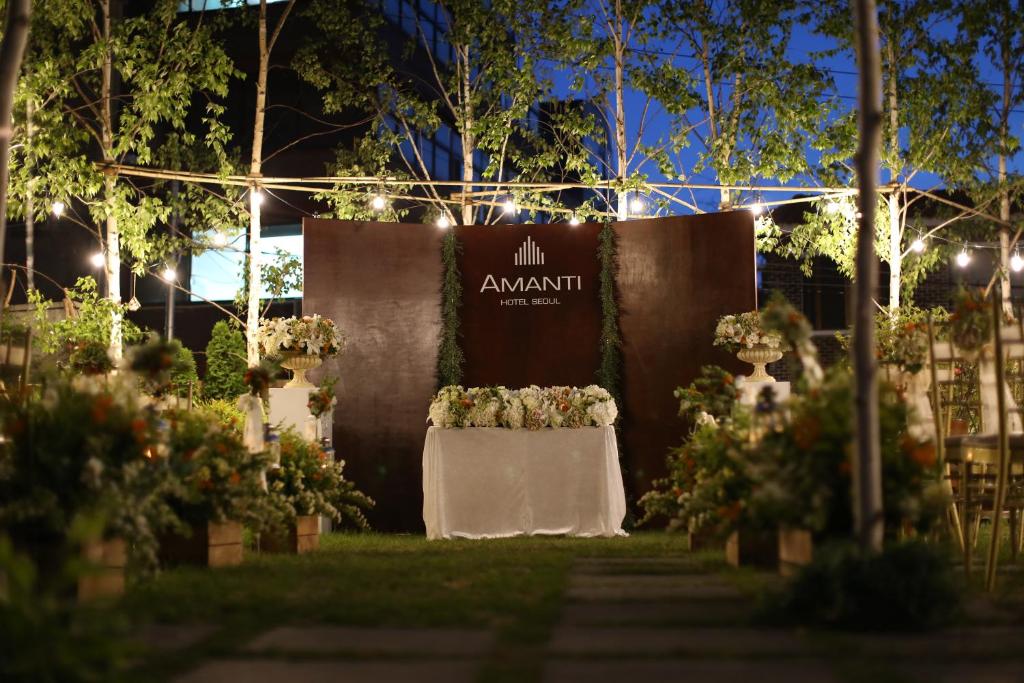 Um jardim em Amanti Hotel Seoul