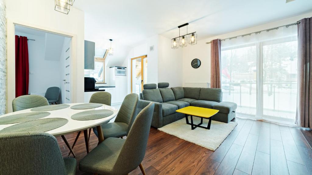 Posedenie v ubytovaní Apartamenty Sun & Snow Sarnia Residence