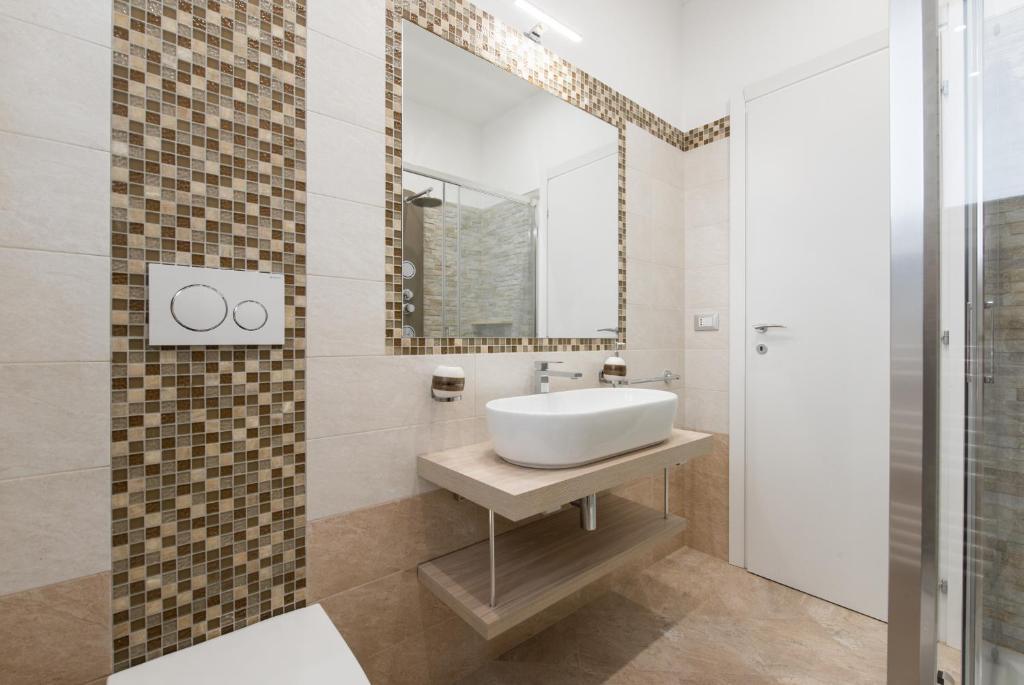 A bathroom at La Fiaba Roma Apartment
