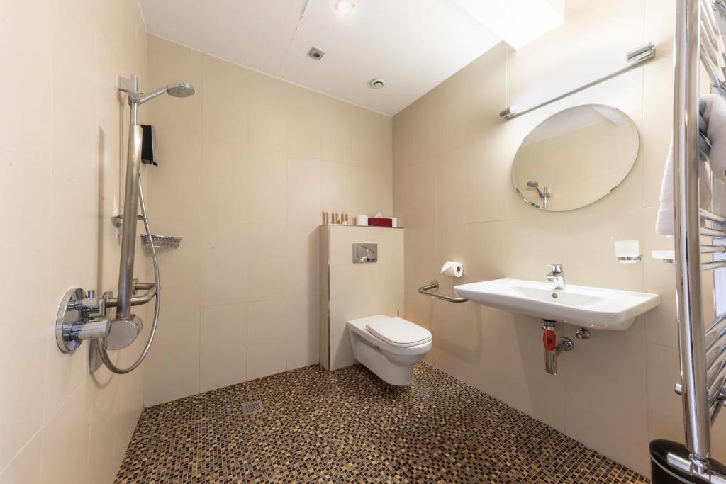 Koupelna v ubytování Chamois d'Or Hotel