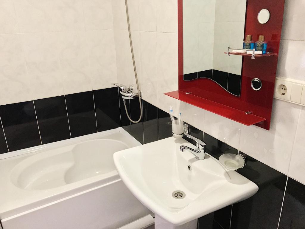 Koupelna v ubytování Hotel Aragvi