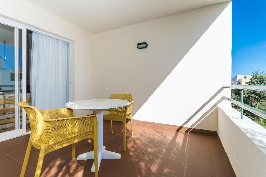 Apartamentos Sol Ponent, Cala Blanca – Bijgewerkte prijzen 2023