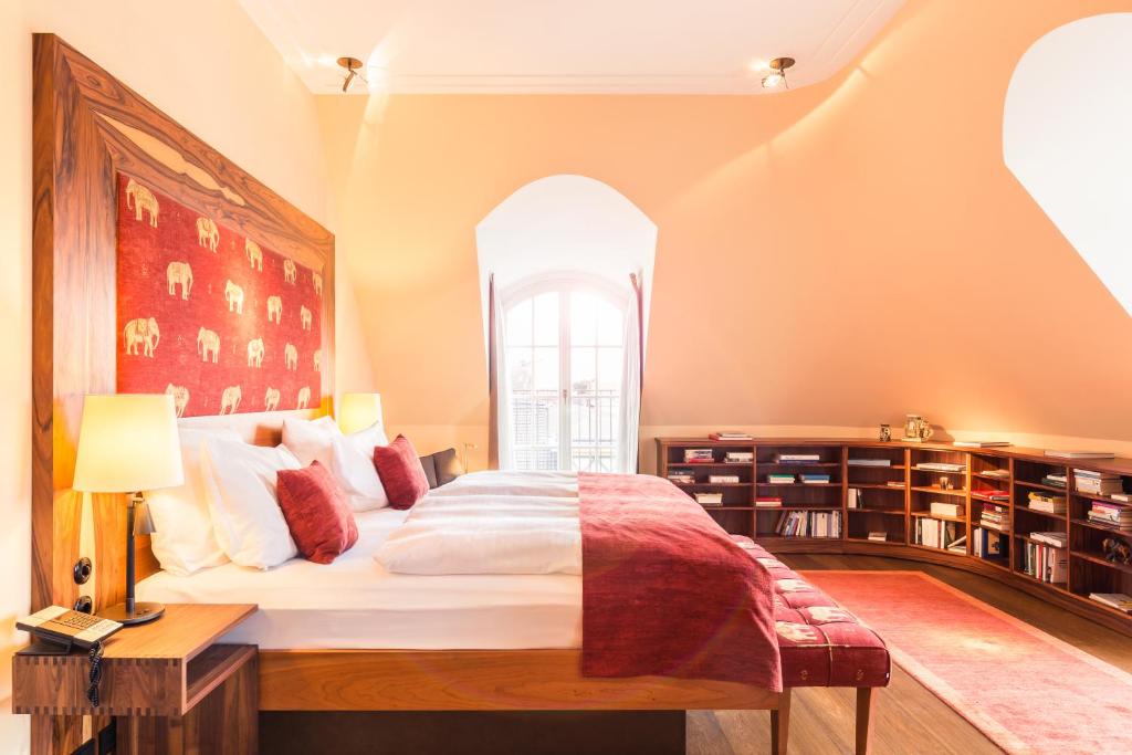 Suite with Balcony (Orania.60)
