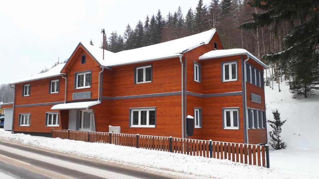 Apartmán Liška v Peci - apartmánový dům Horalka, Pec pod Sněžkou v zimě