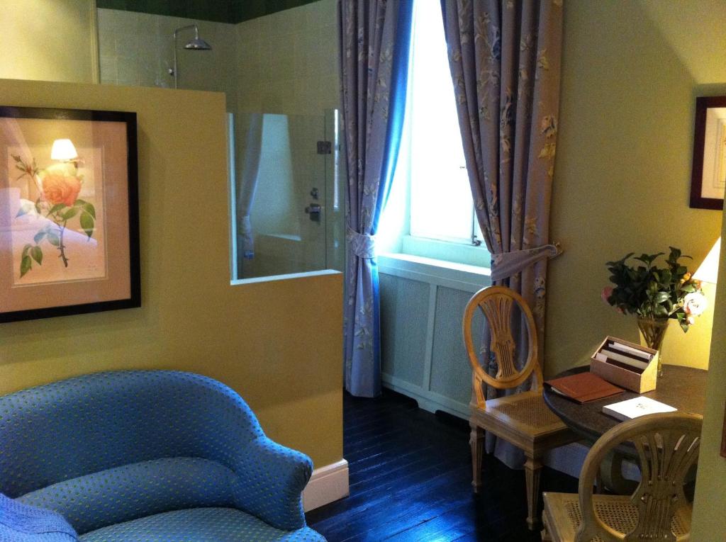 Posezení v ubytování Hotel Valdepalacios Gourmand 5* GL