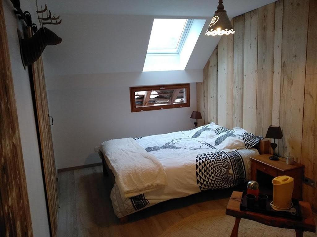 Chambres d'hôtes Olachat proche Annecy - Family Room With Private Bathroom