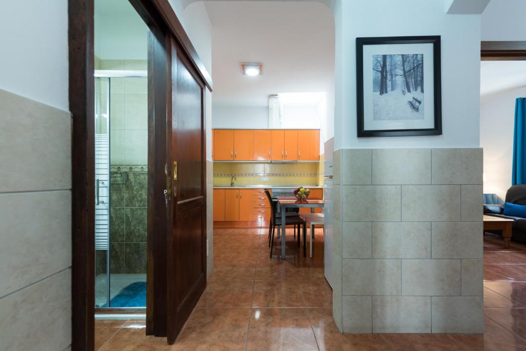 Fotografie z fotogalerie ubytování Private Solarium - 2BR House Near the Airport v destinaci Vecindario