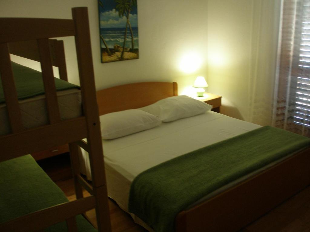 Hotel B&B CHAMBERLAIN - Habitación Familiar Con Balcón Y Vistas Al Mar