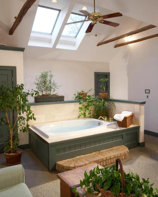 Washington House Inn - Rey Suite