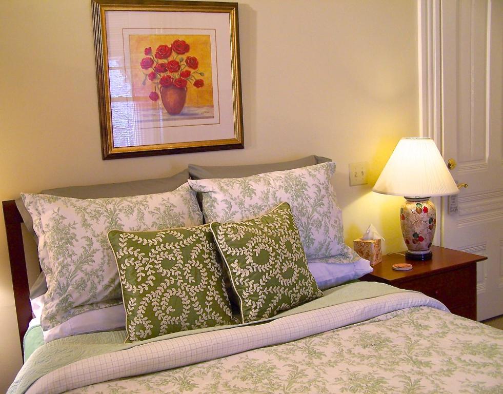 Lyndon House Bed & Breakfast - 