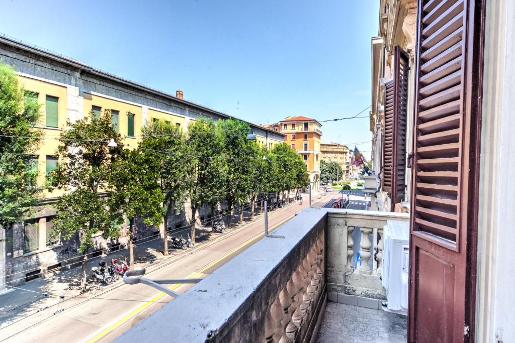 Classic Marconi Apartment by Wonderful Italy
