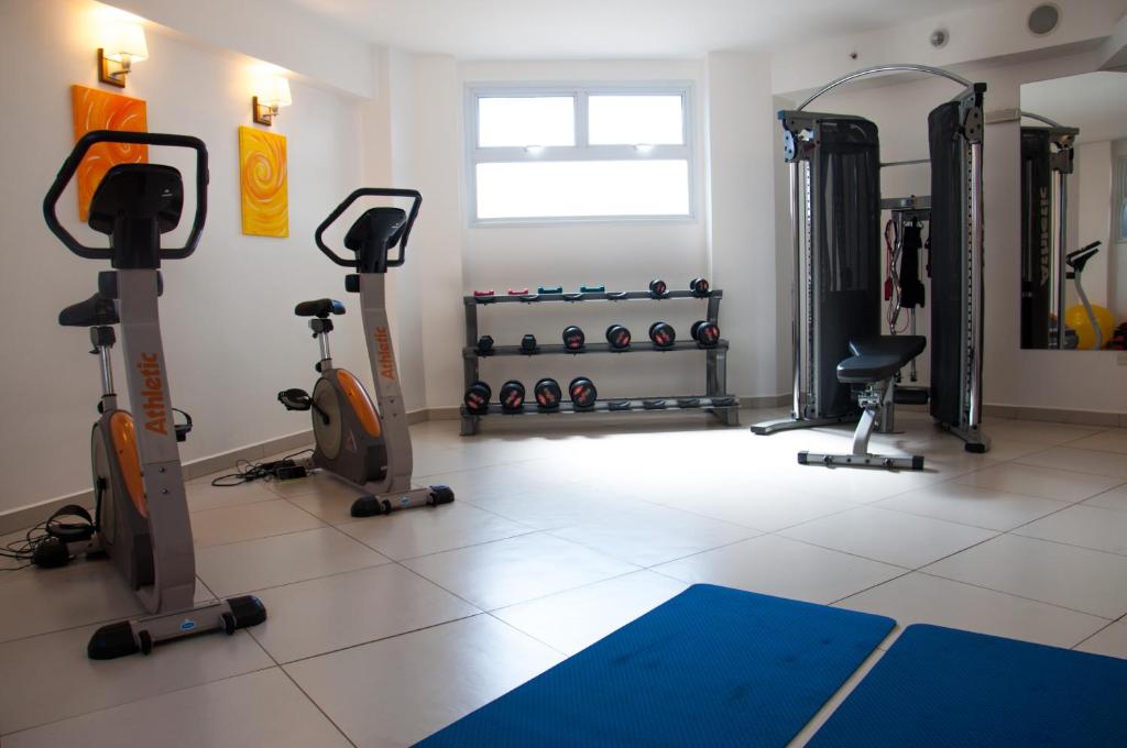 Fitness centrum a/nebo fitness zařízení v ubytování De la Trinidad Hotel