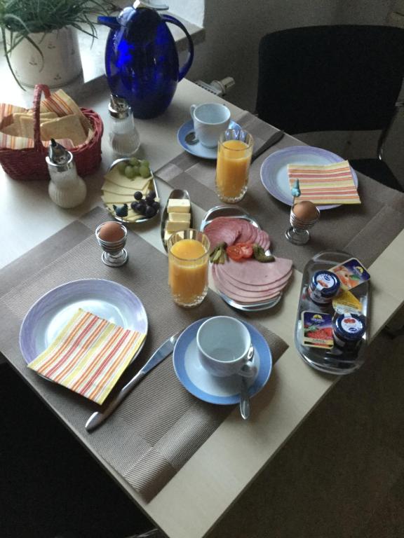 Zentrale-ruhige Ferienwohnung - 12