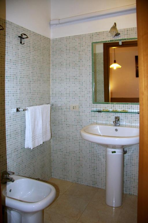 Koupelna v ubytování Hotel Adelchi