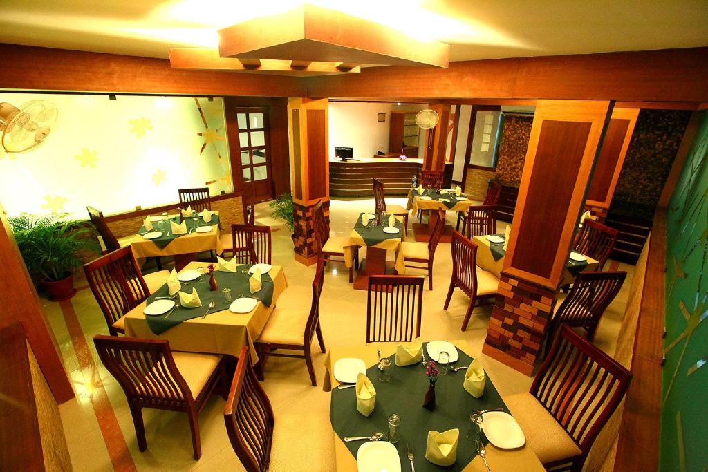 Restaurace v ubytování Hotel Pearl Palace