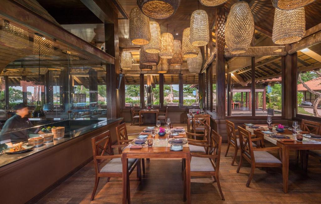 Restaurace v ubytování Anantara Kalutara Resort