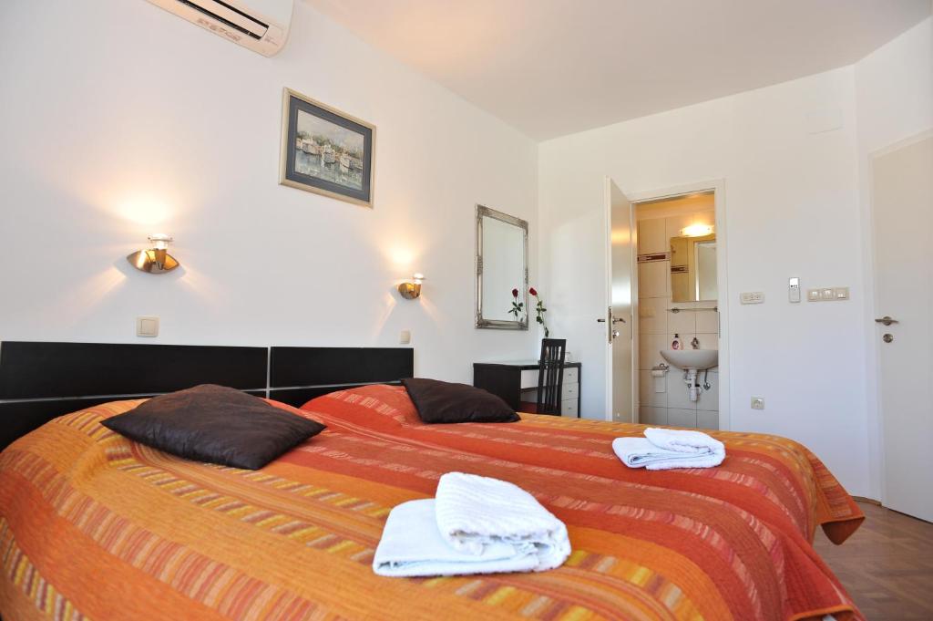 Zadar Old Town Apartments II - 19