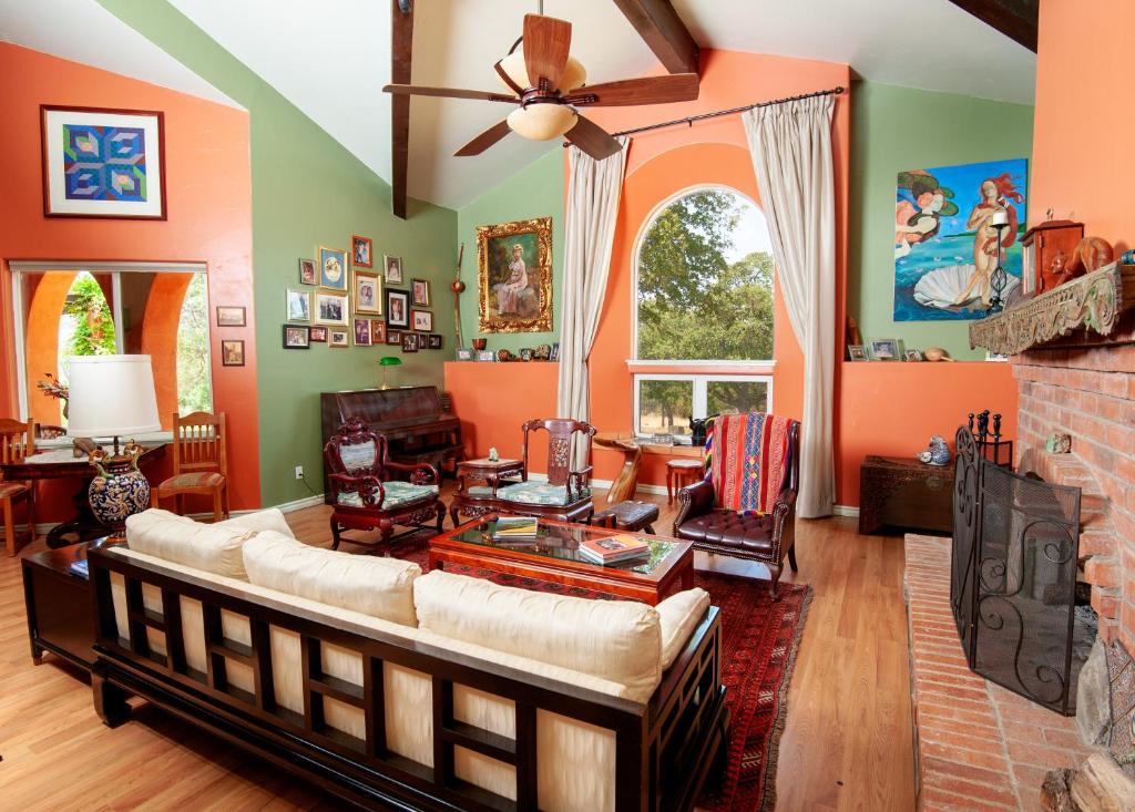 Istumisnurk majutusasutuses Posada Mariana Bed and Breakfast