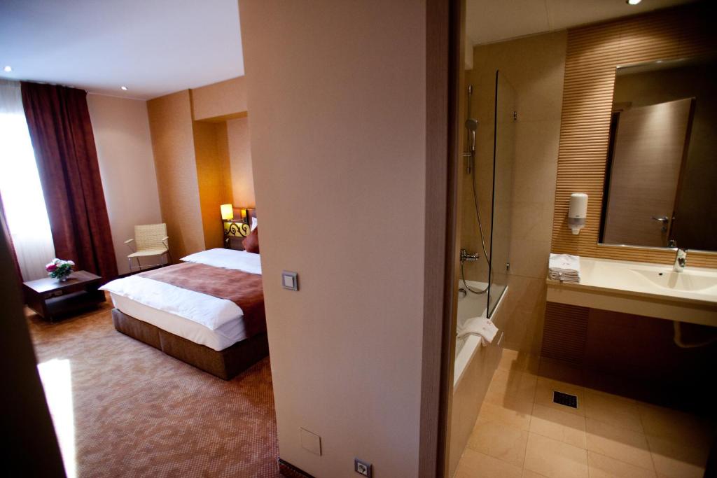 Top Rooms Aparthotel - Resim 17