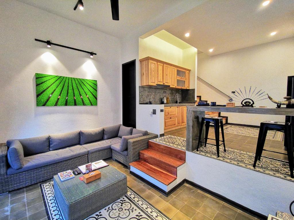 Victory Road Villas - 12