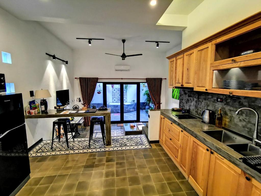 Victory Road Villas - 11