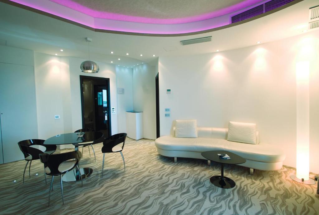 Гостиная зона в Hotel Premier & Suites - Premier Resort