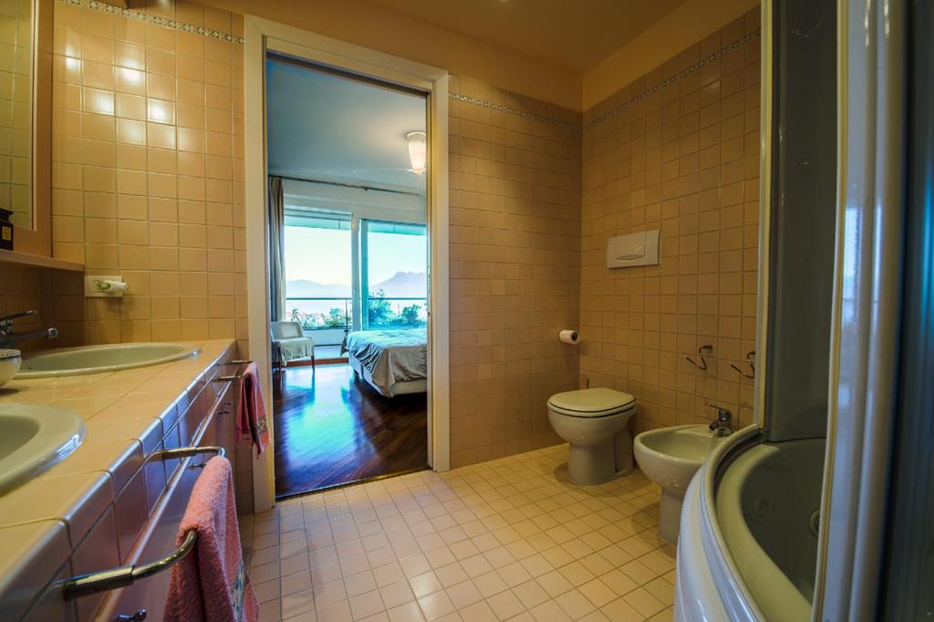 Kúpeľňa v ubytovaní Sana Luxury Apartment