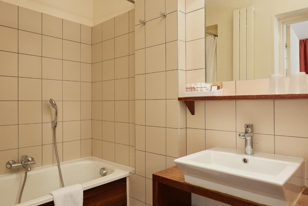 Hôtel de Sèvres - Resim 16