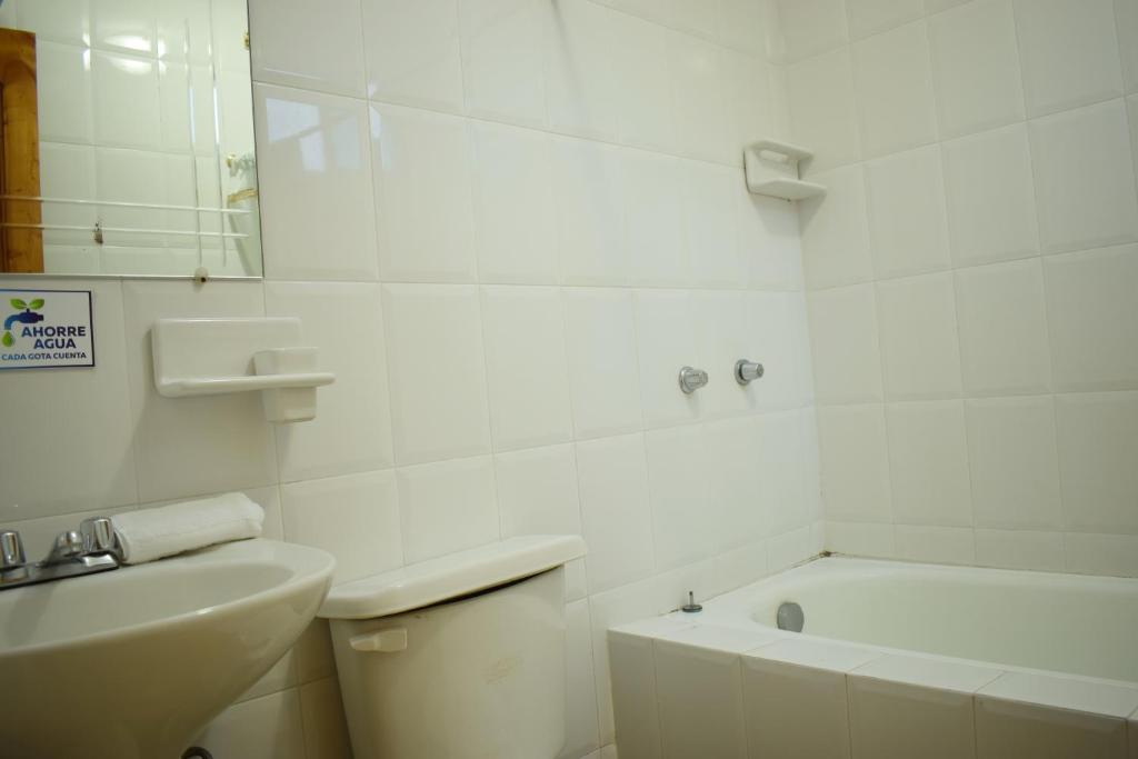 Koupelna v ubytování Meraki Hotel