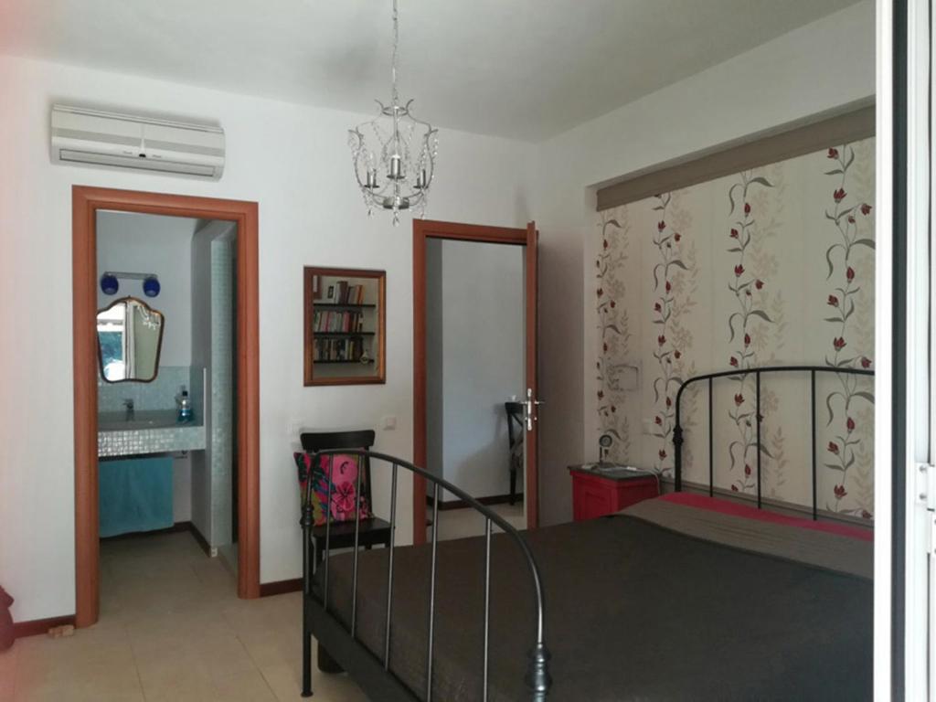 A bed or beds in a room at Villa Buras