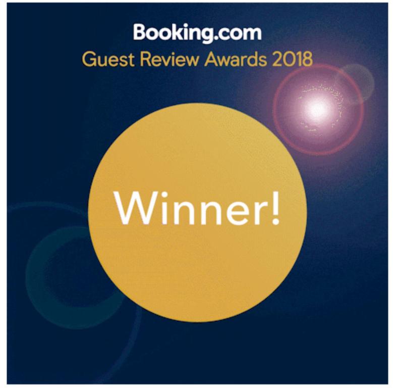  KIT MOBILIADO DE FRENTE PARA O MAR - Sem garagem