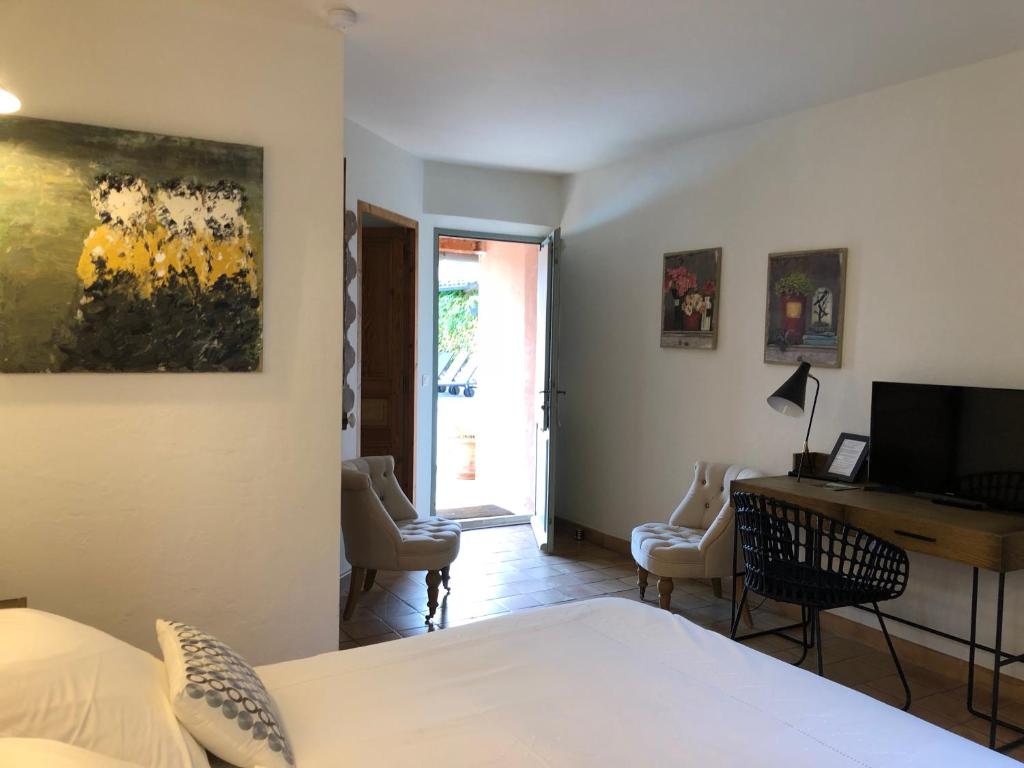 B&B La Badelle - Double Room With Private Bathroom