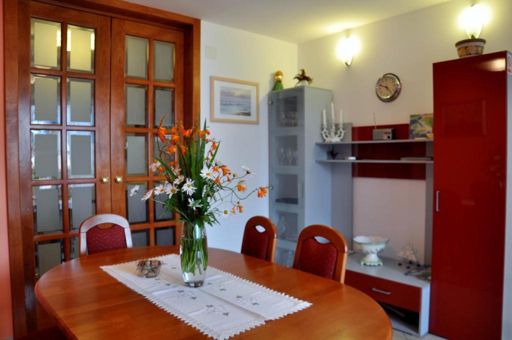 Kuchyň nebo kuchyňský kout v ubytování Uvala Apartment