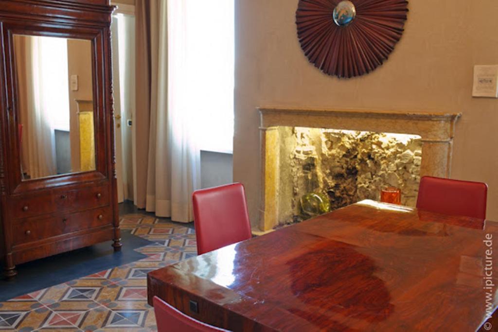 A seating area at Hotel Remàt