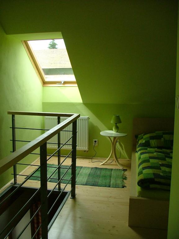 Postel nebo postele na pokoji v ubytování Apartmány Nové Hutě