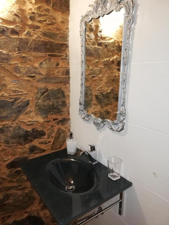 Fotografie z fotogalerie ubytování Casinha do Talasnal v destinaci Lousã
