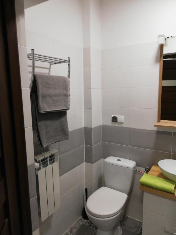 Kúpeľňa v ubytovaní Mikołajki Apartamenty Rynek