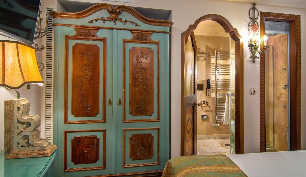 KAMARES Historic Boutique Hotel & Spa - 2