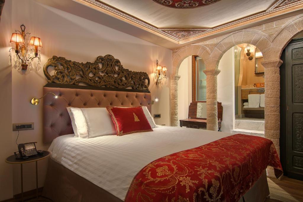 KAMARES Historic Boutique Hotel & Spa - 12