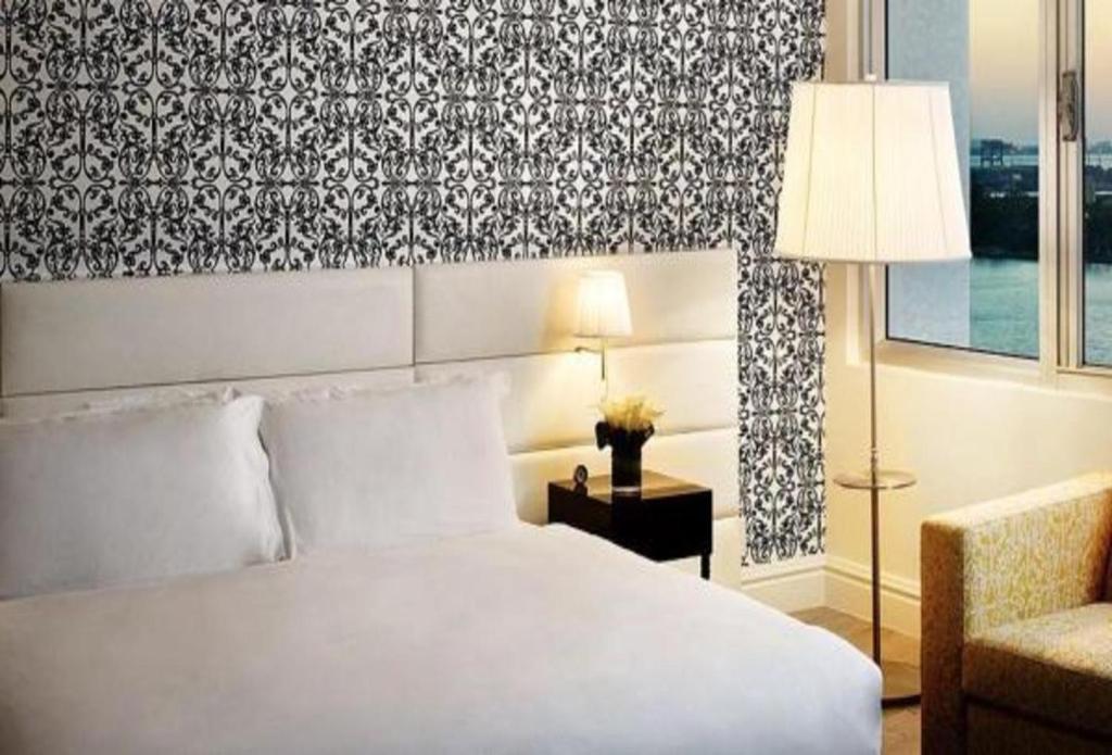 Mondrian South Beach - Deluxe Bay View Studio Suite W Balcony
