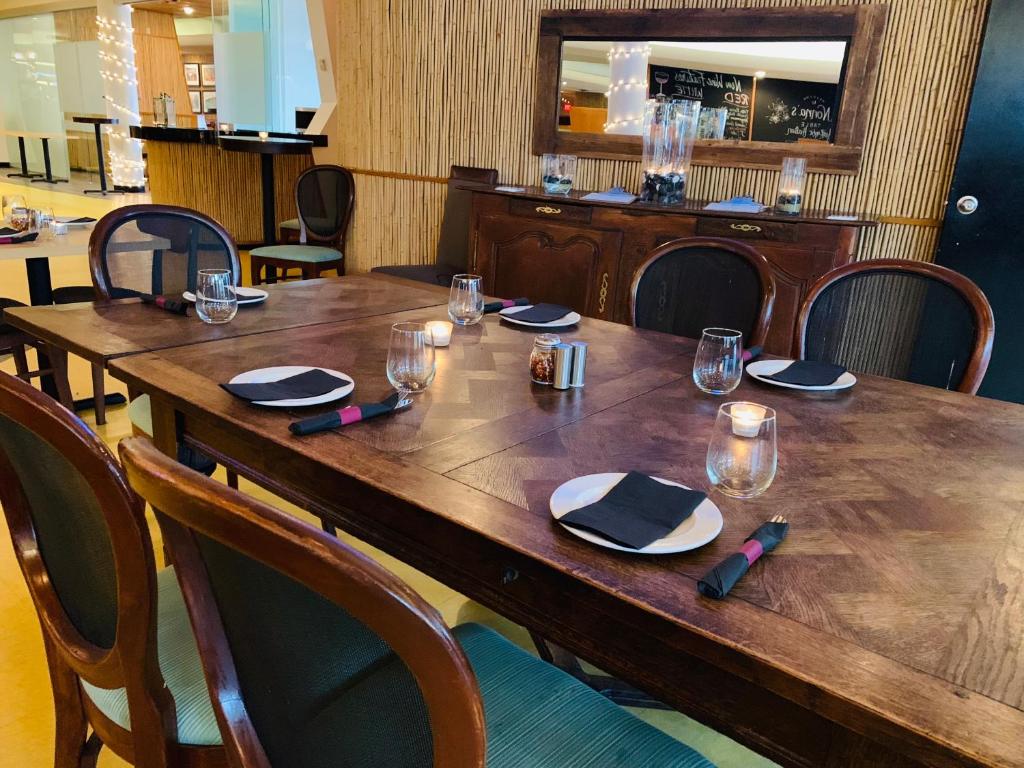 Hotel at the Waldorf - Resim 12