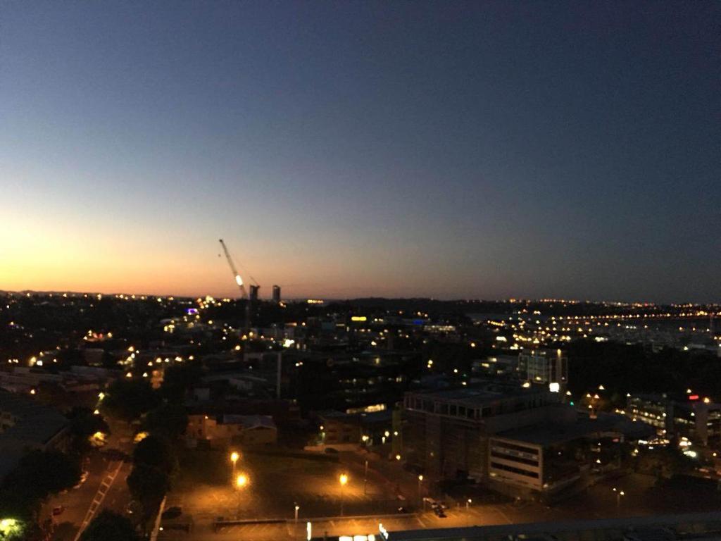 aura 2 bedrooms 1 living room balcony goodView swiming pool, gym