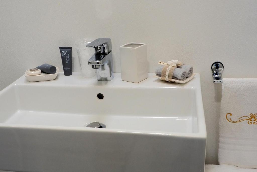 Bergamo Alta Guest House - 12