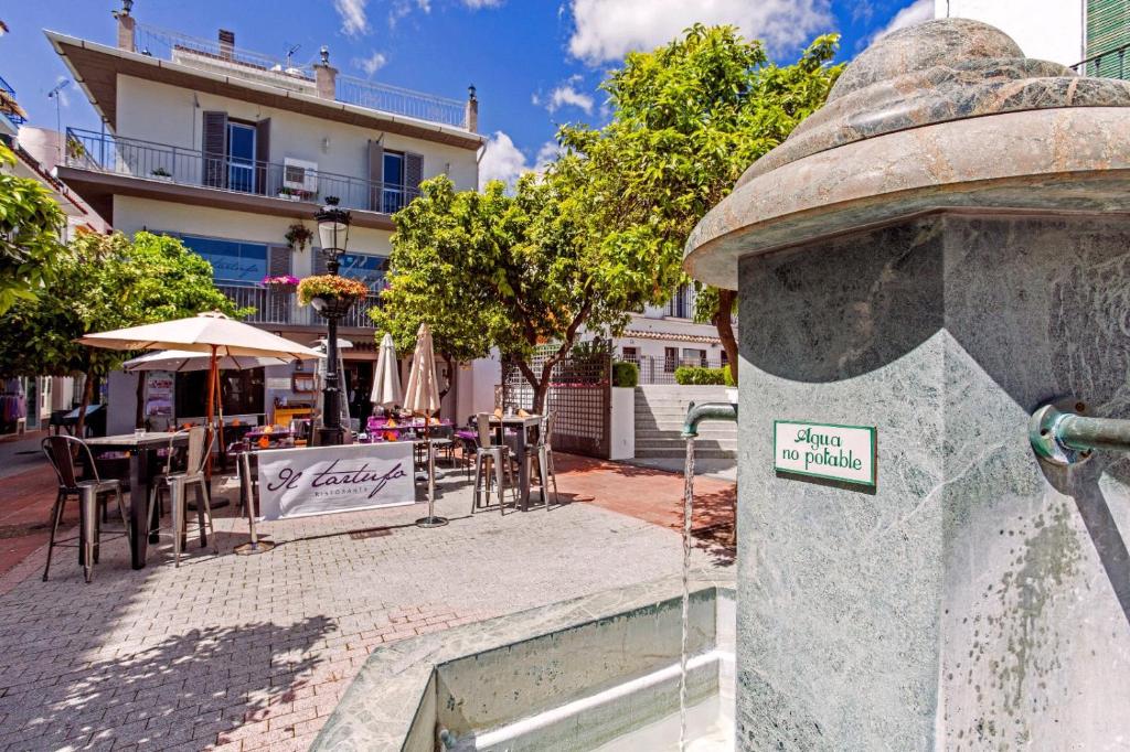 Seaview flat with Sunny Balcony - Central Marbella, Marbella ...