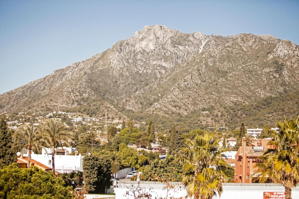 Seaview flat with Sunny Balcony - Central Marbella, Marbella ...