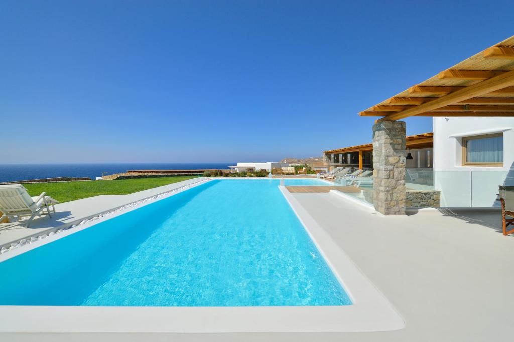 Bazén v ubytování Villa Galatia by Thalassa Residence Mykonos nebo v jeho okolí