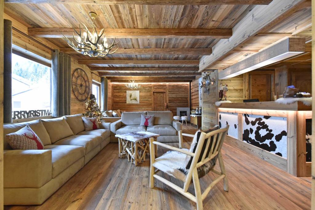 Posezení v ubytování Hotel La Rouja