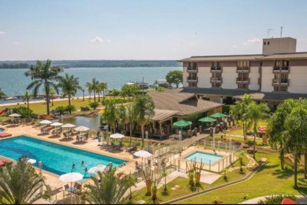  LIFE RESORT